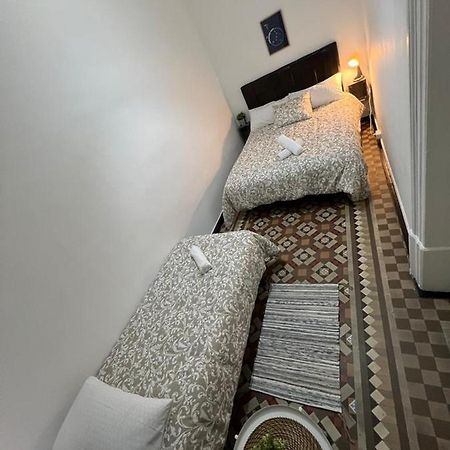 A & M Barcelona Hostal エクステリア 写真