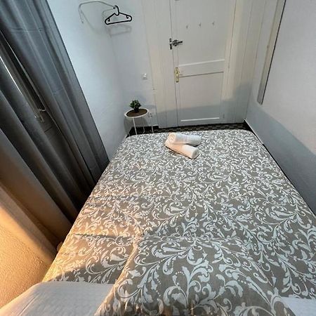 A & M Barcelona Hostal エクステリア 写真