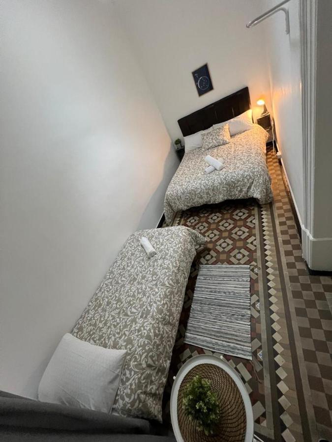 A & M Barcelona Hostal エクステリア 写真