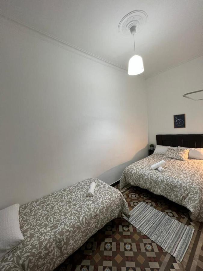 A & M Barcelona Hostal エクステリア 写真