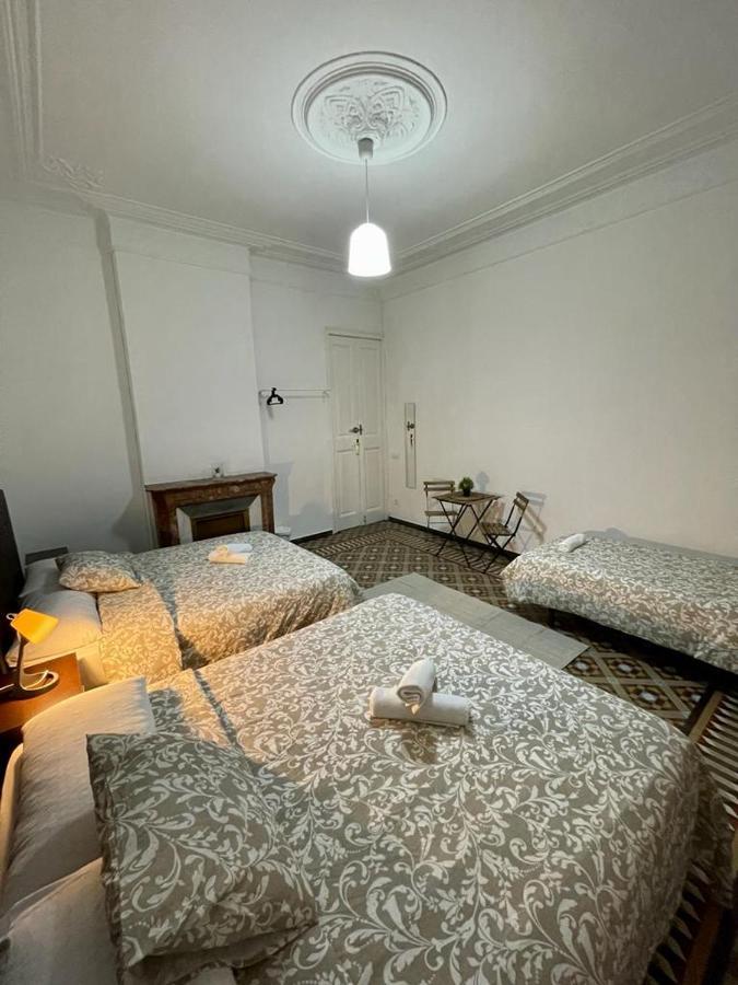 A & M Barcelona Hostal エクステリア 写真